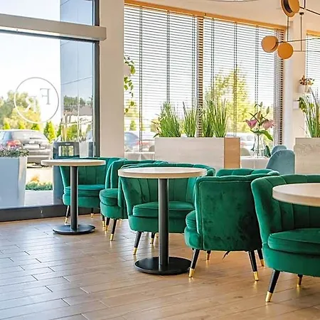 Semesteranläggning (resort) Family 4*